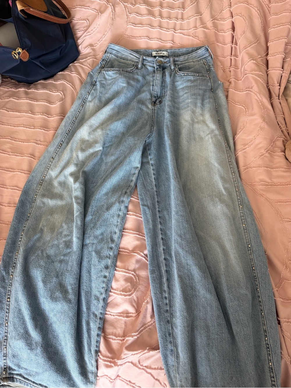Develop VST Women’s Rhinestone jeans